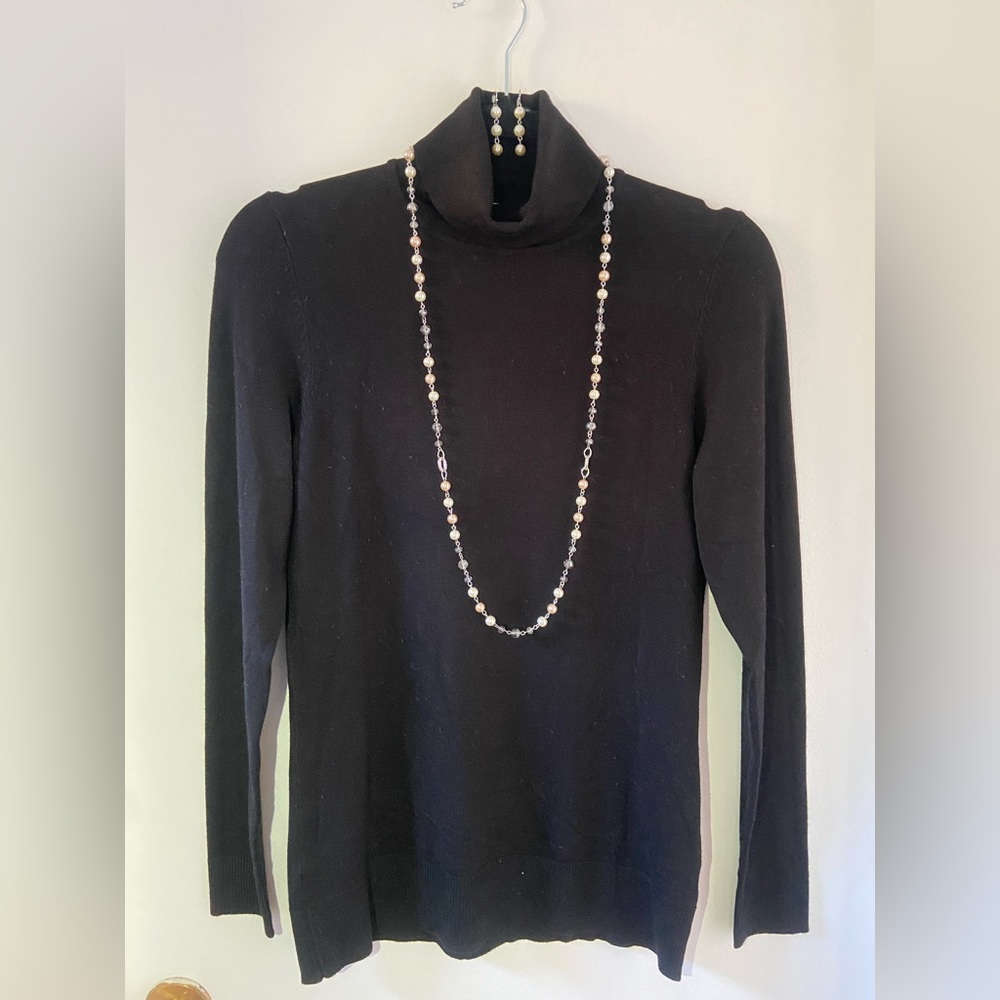 ⭐️💲5 add-on⭐️ Faux pearl necklace